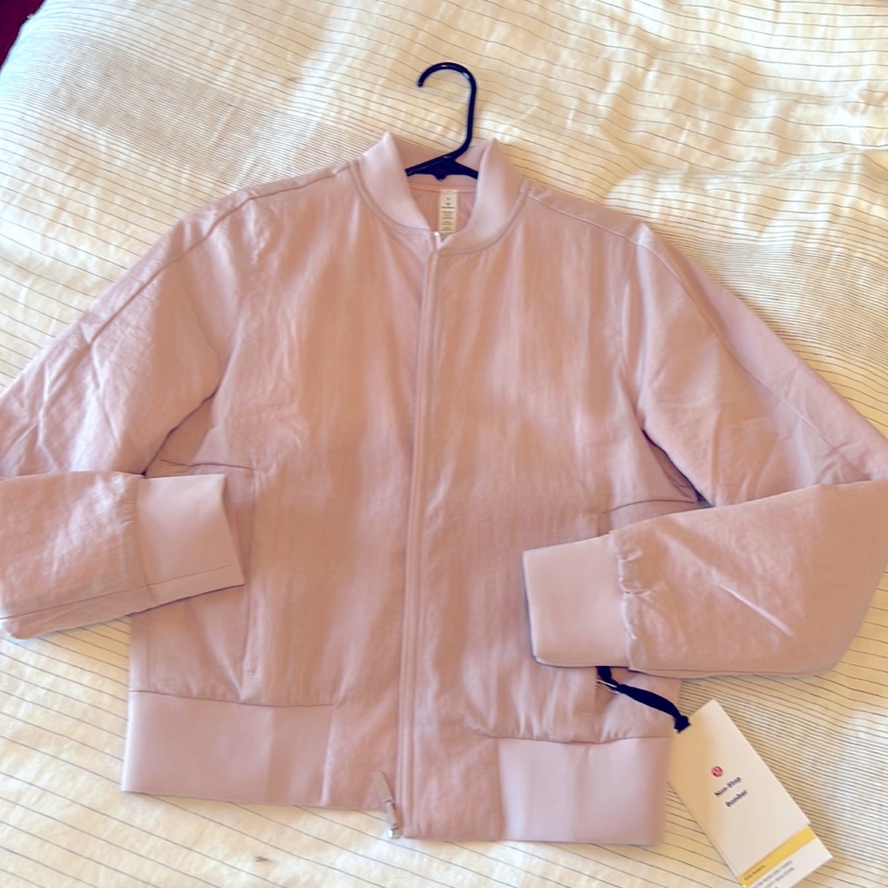 NWT, Pale pink reversible bomber jacket